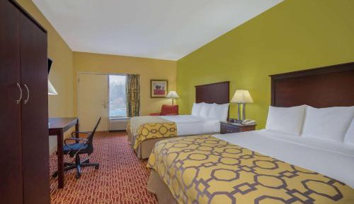 Queen Room with Two Queen Beds - Non-Smoking