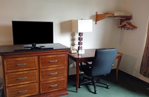 Zumbrota Hotel | Americas Best Value Inn Zumbrota