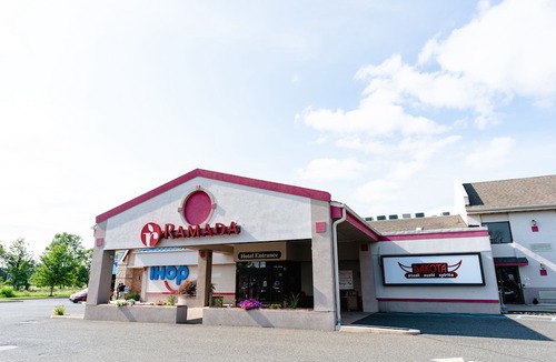 Norma Hotel | Ramada by Wyndham Vineland Millville Area