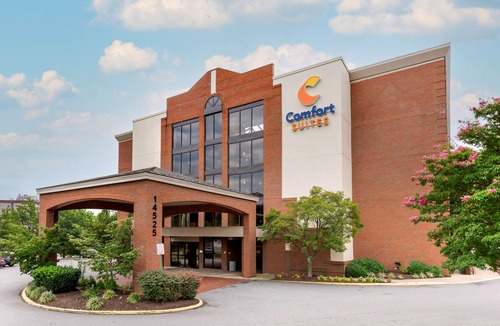 Dale City Hotel | Comfort Suites Near Potomac Mills
