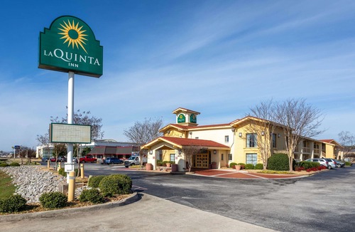 Huntsville Hotel | La Quinta Inn by Wyndham Huntsville Research Park