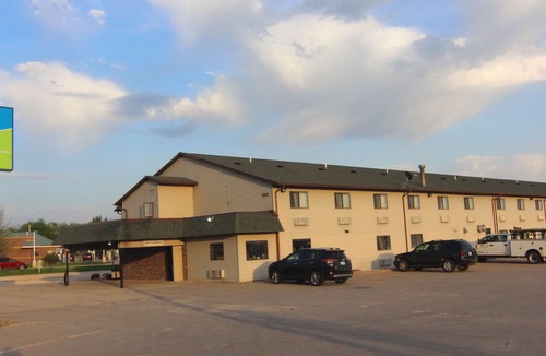 Manchester Hotel | SureStay Hotel by Best Western Manchester