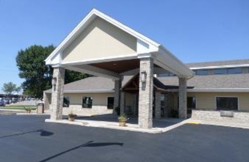 Owatonna Hotel | Baymont by Wyndham Owatonna