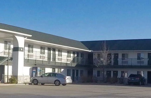 Goddard Hotel | Rodeway Inn Goddard