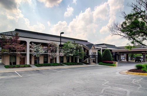 Sterling Hotel | Best Western Dulles Airport Inn