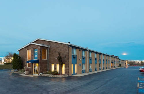 Cherry Valley Hotel | Days Inn by Wyndham Rockford