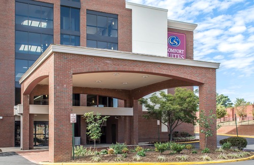 Dale City Hotel | Comfort Suites Near Potomac Mills