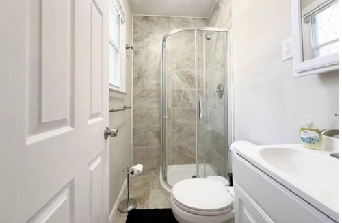 Egg Harbor Township House | Suburban Retreat for 16!
