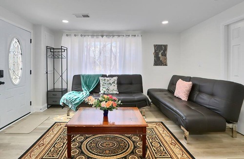 West Springfield House | Cozy 1-bedroom house in West Springfield