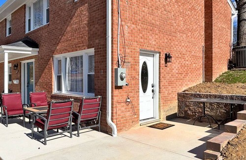 West Springfield House | Cozy 1-bedroom house in West Springfield