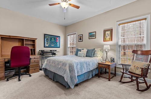 Southern Pines House | US OPEN! Sleeps 12 Scots of the Pines 6-bedroom Pet-friendly in Southern Pines