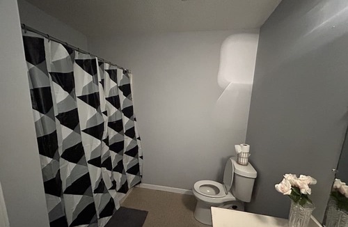 Calhoun Apartment | 2 Bedroom Apartment in Calhoun. 45 mins to Atlanta or Chattanooga!