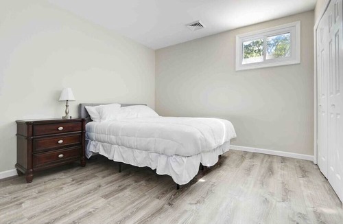 Egg Harbor Township House | Suburban Retreat for 16!