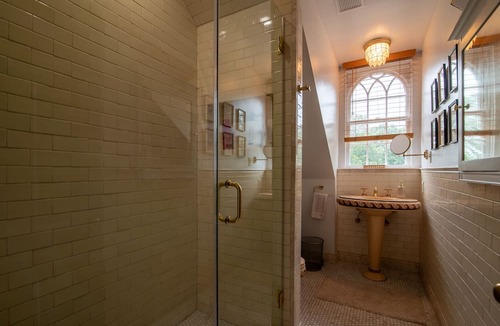 Berryville House | Caryswood: Historic Gem in VA