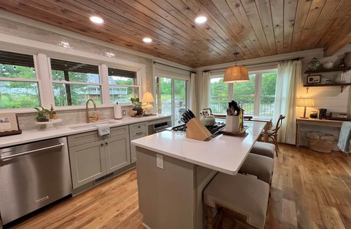 Fort Payne House | Creekside Cottage 3BR close to Little River Canyon
