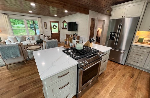 Fort Payne House | Creekside Cottage 3BR close to Little River Canyon