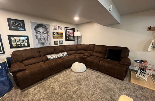 Cedar Rapids House | Executive, nursing & corporate travelers - 3br/2ba entire home close to highway!