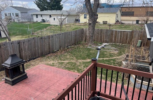 Cedar Rapids House | Executive, nursing & corporate travelers - 3br/2ba entire home close to highway!