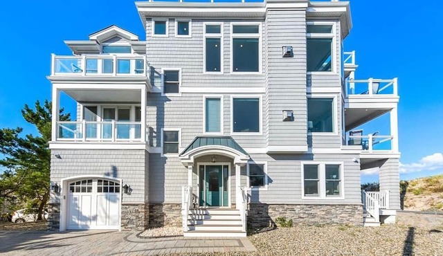 Ocean Front w/Elevator - 7BR, Kids Bunk Room, 6 Full, 2 Half Bath. Sleeps 18