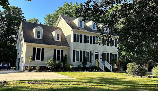 Cozy luxe Durham escape