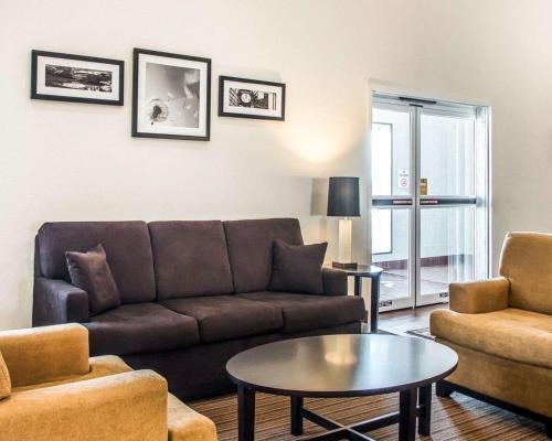 Inn Suites Mount Vernon 